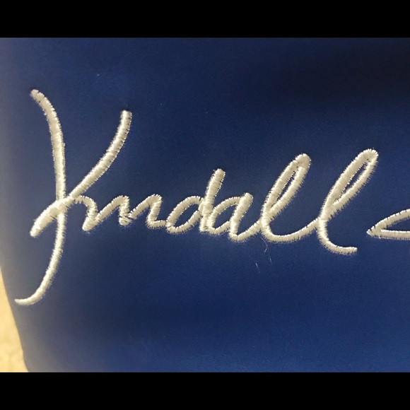 🆕KENDALL&KYLIE SUPER SUPER CUTE BLUE&WHITE CURSIVE LETTERING ACROSS MAKEUP BAG - Picture 13 of 14